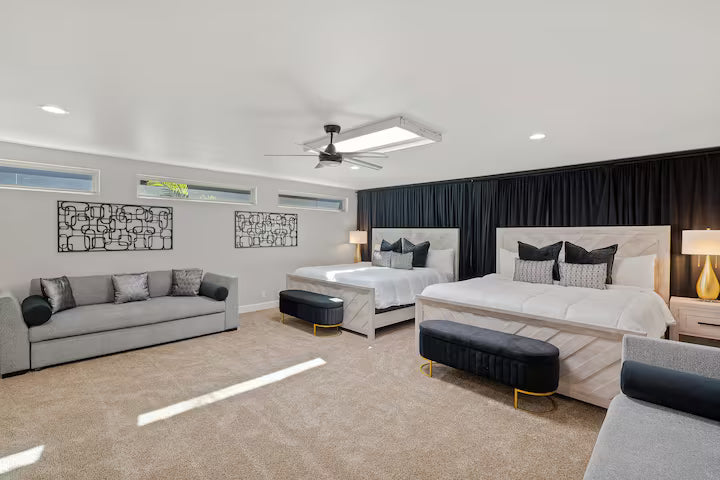 Room 3, King Bed
